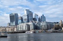 Walking Tour in London with Tower Bridge and St Pauls Cathedral