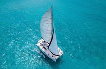 Half-Day Luxury Sailing in Puerto Morelos with Open Bar