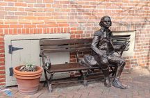 Alexandria Small-Group Historic Walking and Photo Tour, Virginia