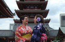 Tokyo: Asakusa temple photo shooting tour wearing kimono