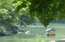 Kyoto Private boat cruise with traditional music& Geisha culture