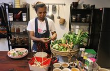Thai Market Tour & Cooking Class in Central Bangkok with Pimmy
