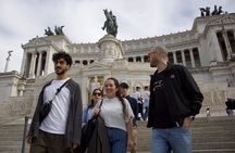 Rome: Guided Small Group Walking Tour of City Highlights