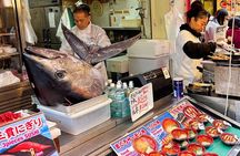 Tsukiji Fish Market: Street Food Tour with Tasting