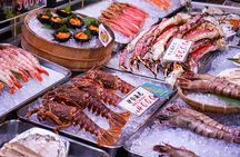 Tsukiji Market Fresh and Seasonal Japanese Delicacies Tour