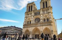 Notre Dame Cathedral:Interior & Exterior Small Group Guided Tour 