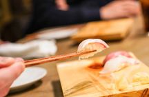 Tokyo Shinjuku Food Tour with 13 Dishes and 4 Local Eateries
