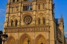 Experience Notre-Dame: Interior or Exterior Tour with Access