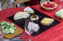 Wine Walk & Tasting in Saint-Germain-des-Prés