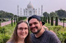 Taj Mahal Tour from Delhi by AC Car with 5 Star Meal