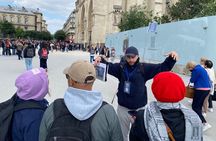 Notre-Dame Cathedral Guided Tour with Access