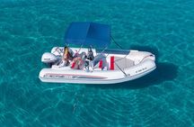 Boat rental for 6 people. No license required.