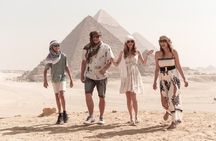 Pyramids, Egyptian Museum & Bazaar With Photographer
