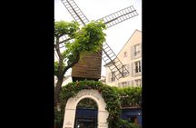 Intimate Montmartre Art & Gourmet Stroll – Private Experience