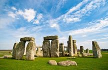 Private Neolithic Tour of the complete Stonehenge Landscape