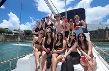 Party Boat San at San Juan Bay Day Cruise with Drink and Snacks