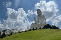Chiang Rai Day Tour from Chiang Mai Red White and Blue Temples