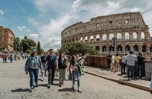 Small-Group Colosseum Tour with Roman Forum & Palatine Hill