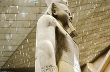 Luxury Tour to Giza Pyramids and Grand Egyptian Museum 