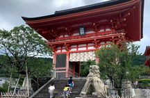 Private Custom Tour of Kiyomizu & Yasaka—by Young Local Guides
