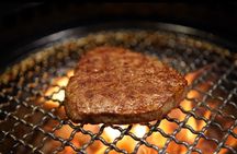 The Premium A5 Wagyu Tour in Shinjuku – With Free-Flow Drinks