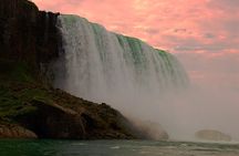 Niagara Falls Walking Tour with Boat Cruise Eco Experience 