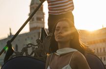 Exclusive Cinematic Photoshoot: Capture Venice Hidden Gems 