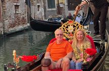 Gondola Ride plus Private Walking Tour in Venice