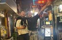 Discover Shinjuku Private Tour with Local Guide, Food & Drinks