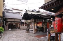 Dotonbori Street Food and Kuromon Tour with Retro Walk