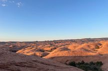 Sunset Private Off-Road Jeep Tour in Moab