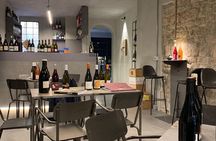 Wine Tasting with Local Bites in Pisa near the Tower