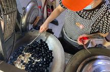 Wuhan Private Authentic Local Food Tour in Central City