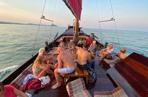 Full Day Sam Roi Yot and Dolphin Bay Day Cruise from Hua Hin