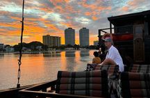 Hua Hin Sunset Cruise with Thai Dinner and Water Activities 