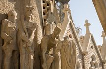 Sagrada Familia Skip the Line Guided Tour
