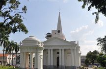 George Town Highlights & Upside Down Museum tours (5 Hours)