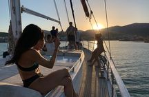Mykonos Half Day Cruise to Rhenia and Delos Islands with Meals