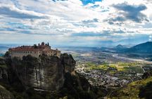 Meteora tour from Volos.A journey through history and nature.