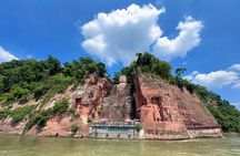 Panda and Leshan Buddha Private Tour