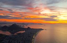Sunrise Hike to Morro Dois Irmãos with Local Guide
