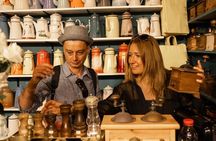Flea Market Secrets near Montmartre: A Paris Hunt for Treasures