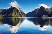  Milford Sound Small Group Tour, Cruise & Picnic Lunch