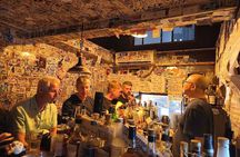 Tokyo Bar Hopping Tour in Shinjuku (All-You-Can-Drink + Dinner)