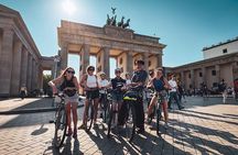 Berlin: Guided Bike Tour to Explore the Highlights