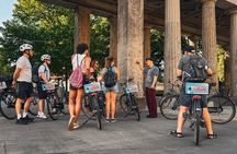 Berlin: Guided Bike tour of the Berlin Wall and Third Reich