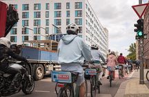 Berlin: School class Bike Tour of the Berlin Wall & Third Reich