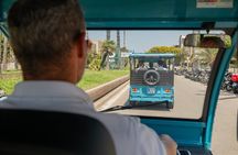 2 Hours Private Barcelona Tuk-Tuk Tour