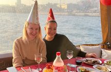 Private Yacht Voyage : Music, Wine & Snacks for Groups 