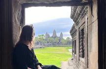 1-D tour: Angkor Wat, Banteay Srei, Ta Prohm & Angkor Thom.